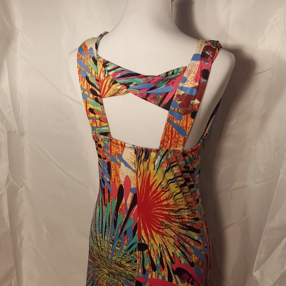 Koko Breeze bright and colorful dress - Picture 4 of 7